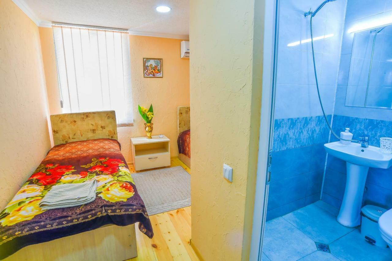 Hotel 9Th Sky Kutaisi Zewnętrze zdjęcie